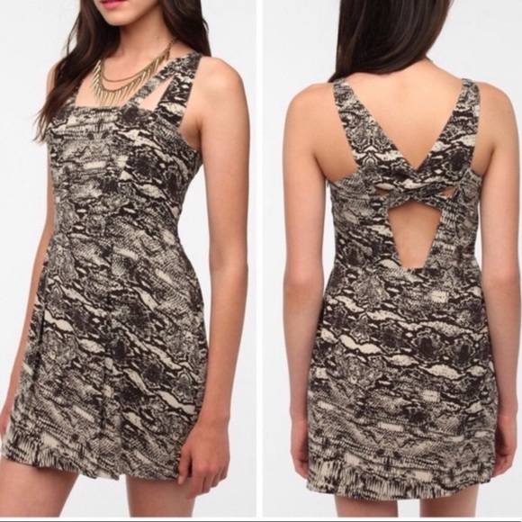 Silence + Noise snake patterned mini - Picture 1 of 6